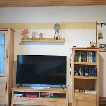 Fuebueueni Apartament *